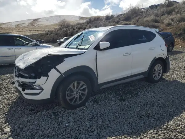 KM8J3CA49JU801370 2018 HYUNDAI TUCSON - Image 1