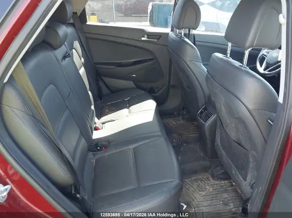 KM8J3CA49JU818394 2018 HYUNDAI TUCSON - Image 8
