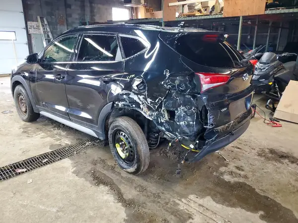 KM8J3CA49JU837267 2018 HYUNDAI TUCSON - Image 2