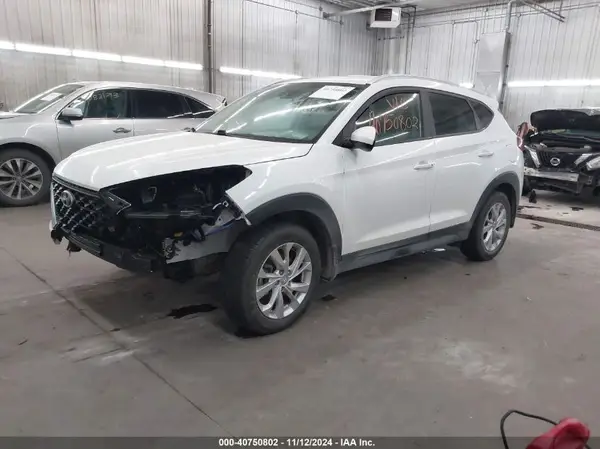 KM8J3CA49KU073261 2019 HYUNDAI TUCSON - Image 2