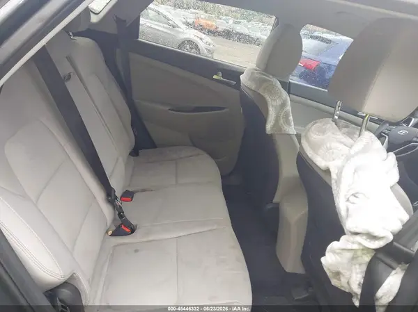 KM8J3CA49KU075799 2019 HYUNDAI TUCSON - Image 8