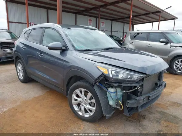 KM8J3CA49KU936110 2019 HYUNDAI TUCSON - Image 1