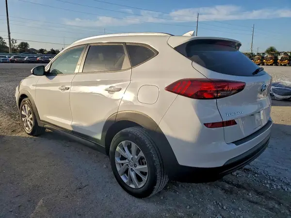 KM8J3CA49KU945776 2019 HYUNDAI TUCSON - Image 2