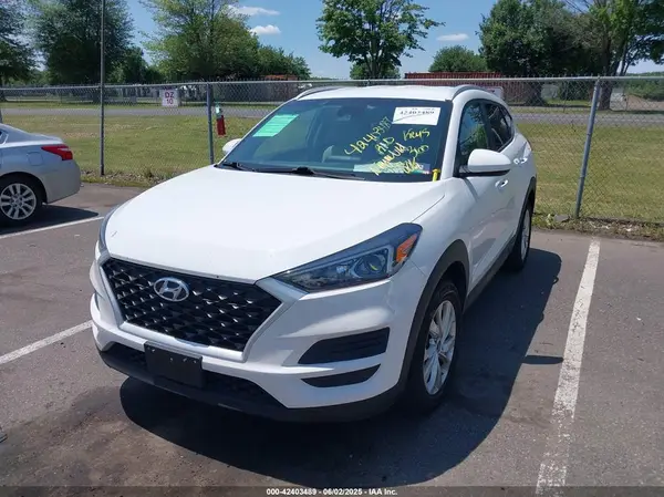 KM8J3CA49KU951125 2019 HYUNDAI TUCSON - Image 2
