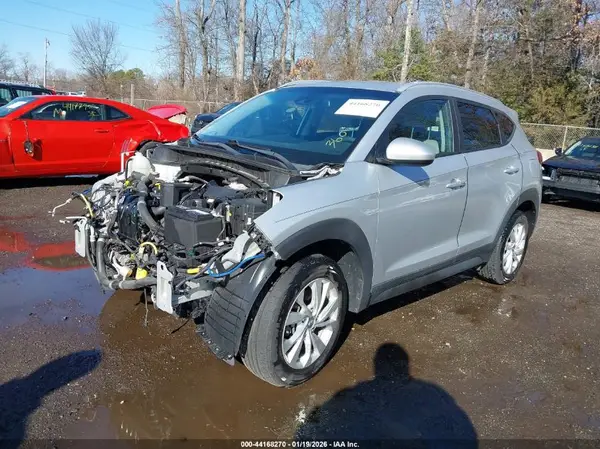 KM8J3CA49KU968460 2019 HYUNDAI TUCSON - Image 2