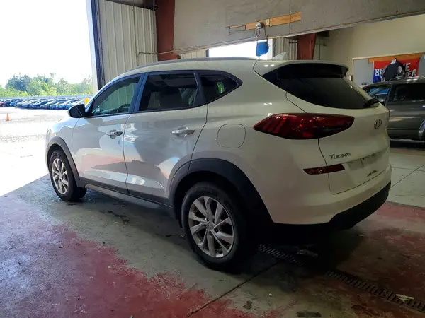KM8J3CA49LU136442 2020 HYUNDAI TUCSON - Image 2