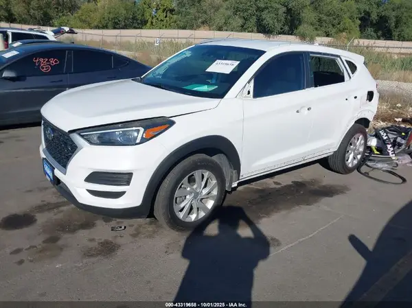 KM8J3CA49LU171577 2020 HYUNDAI TUCSON - Image 2
