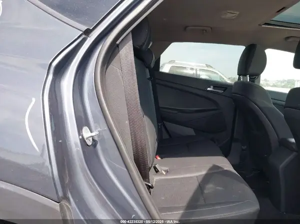 KM8J3CA49LU200754 2020 HYUNDAI TUCSON - Image 8