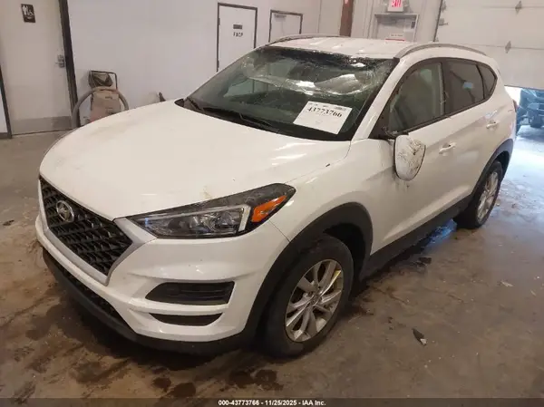KM8J3CA49MU290716 2021 HYUNDAI TUCSON - Image 2