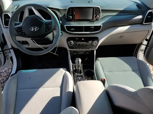 KM8J3CA49MU304310 2021 HYUNDAI TUCSON - Image 8