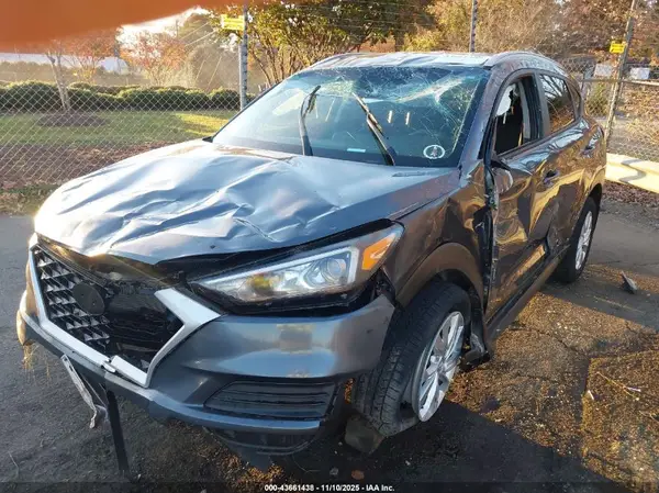 KM8J3CA49MU317915 2021 HYUNDAI TUCSON - Image 2