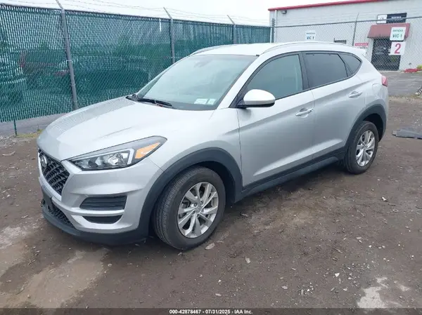 KM8J3CA49MU393862 2021 HYUNDAI TUCSON - Image 2