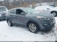 KM8J3CA4XGU045959 2016 HYUNDAI TUCSON
