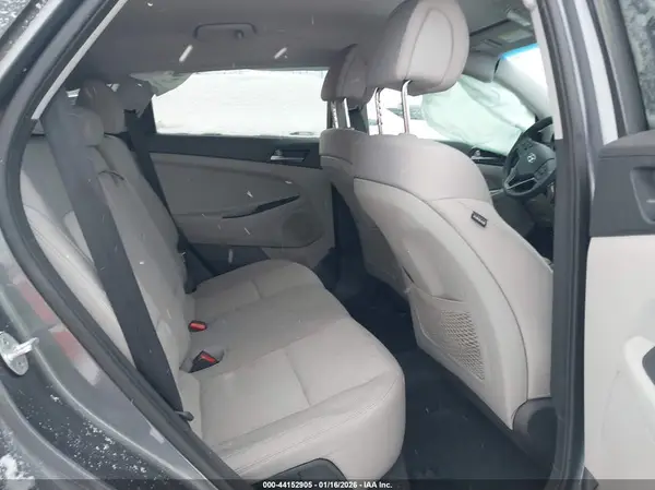 KM8J3CA4XGU045959 2016 HYUNDAI TUCSON - Image 8