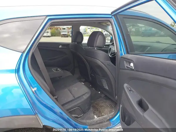 KM8J3CA4XGU069405 2016 HYUNDAI TUCSON - Image 8