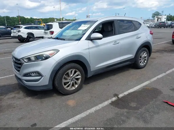 KM8J3CA4XGU088777 2016 HYUNDAI TUCSON - Image 2