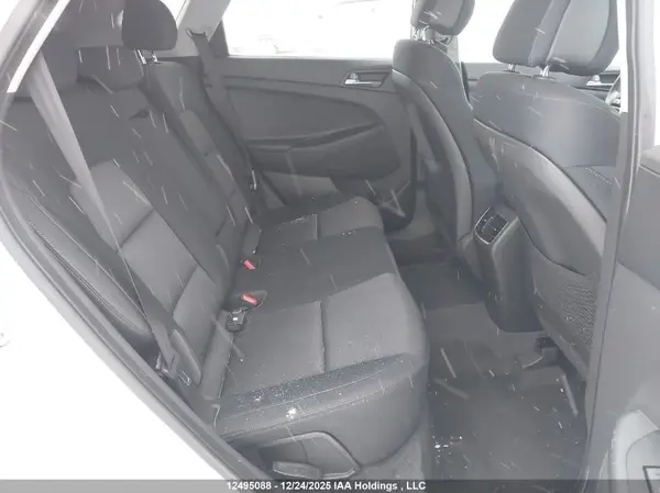 KM8J3CA4XGU091954 2016 HYUNDAI TUCSON - Image 8