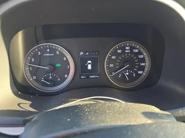 KM8J3CA4XGU116206 2016 HYUNDAI TUCSON - Image 8