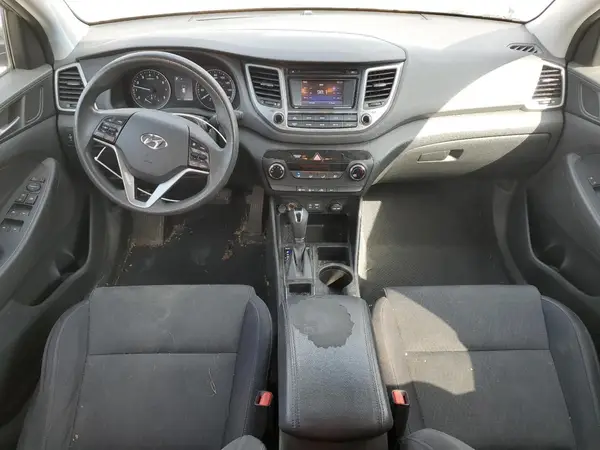 KM8J3CA4XGU120952 2016 HYUNDAI TUCSON - Image 8