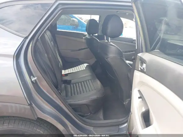 KM8J3CA4XGU130199 2016 HYUNDAI TUCSON - Image 8
