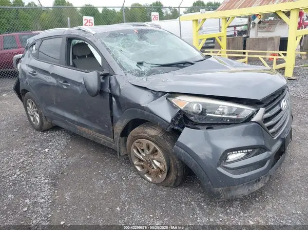 KM8J3CA4XGU144460 2016 HYUNDAI TUCSON - Image 1