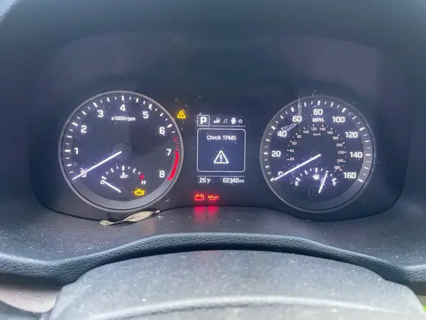 KM8J3CA4XGU159170 2016 HYUNDAI TUCSON - Image 8