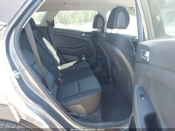 KM8J3CA4XGU196929 2016 HYUNDAI TUCSON - Image 8