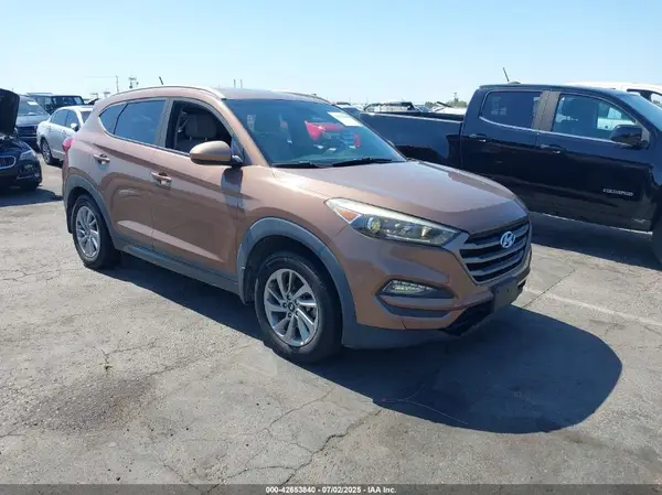 KM8J3CA4XGU229007 2016 HYUNDAI TUCSON - Image 1