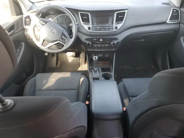 KM8J3CA4XGU253100 2016 HYUNDAI TUCSON - Image 8