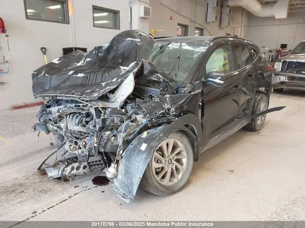 KM8J3CA4XHU260422 2017 HYUNDAI TUCSON - Image 2