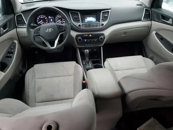 KM8J3CA4XHU272022 2017 HYUNDAI TUCSON - Image 8