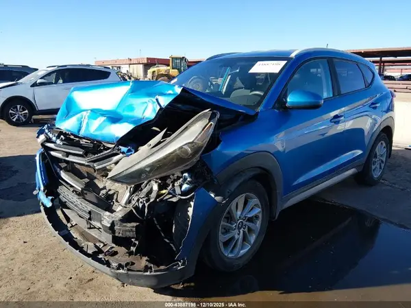 KM8J3CA4XHU274689 2017 HYUNDAI TUCSON - Image 2