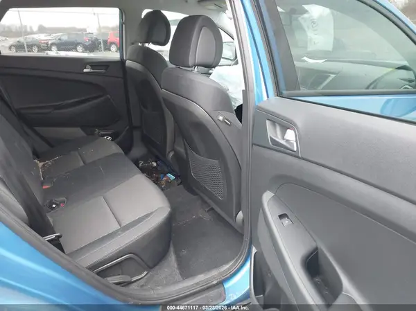 KM8J3CA4XHU290150 2017 HYUNDAI TUCSON - Image 8