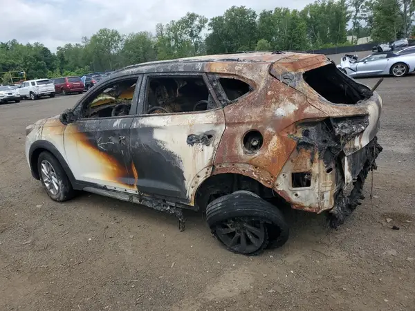 KM8J3CA4XHU291783 2017 HYUNDAI TUCSON - Image 2
