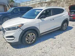 KM8J3CA4XHU293615 2017 HYUNDAI TUCSON