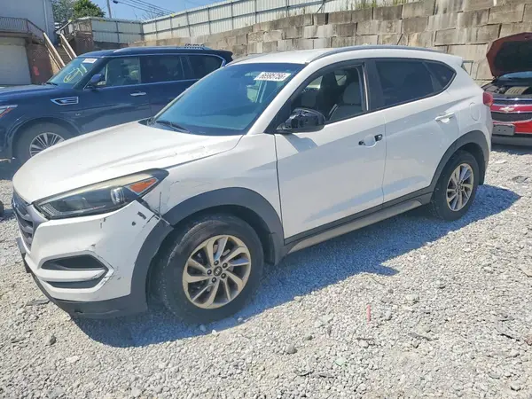 KM8J3CA4XHU293615 2017 HYUNDAI TUCSON - Image 1