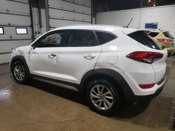 KM8J3CA4XHU297468 2017 HYUNDAI TUCSON - Image 2