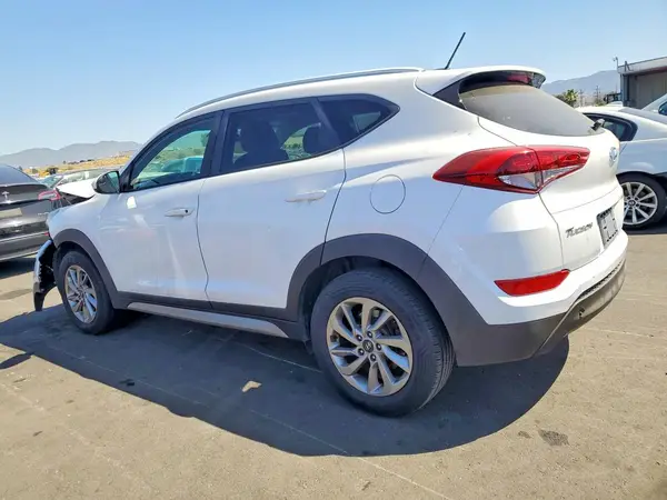 KM8J3CA4XHU309814 2017 HYUNDAI TUCSON - Image 2