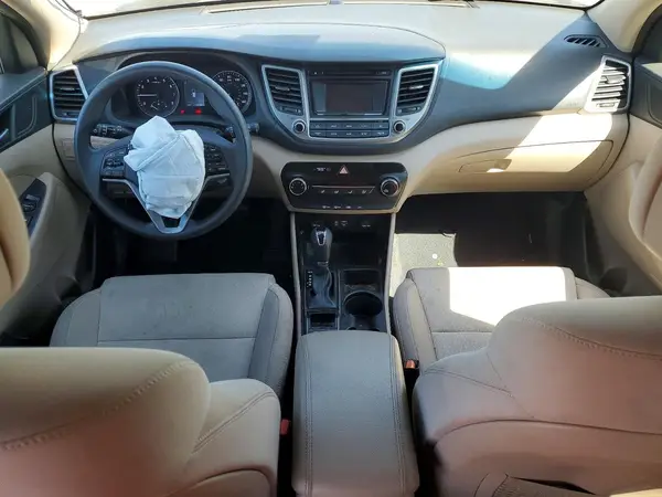 KM8J3CA4XHU309814 2017 HYUNDAI TUCSON - Image 8
