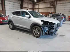 KM8J3CA4XHU320702 2017 HYUNDAI TUCSON