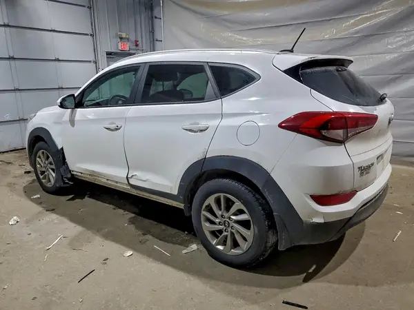 KM8J3CA4XHU321705 2017 HYUNDAI TUCSON - Image 2
