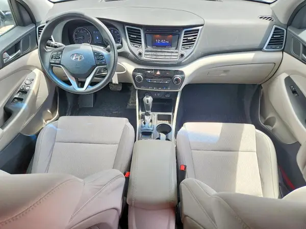 KM8J3CA4XHU322580 2017 HYUNDAI TUCSON - Image 8