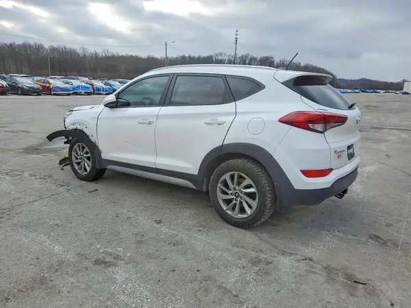 KM8J3CA4XHU367437 2017 HYUNDAI TUCSON - Image 2