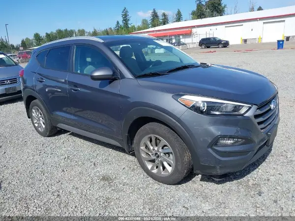 KM8J3CA4XHU385128 2017 HYUNDAI TUCSON - Image 1