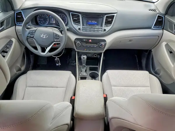 KM8J3CA4XHU388417 2017 HYUNDAI TUCSON - Image 8