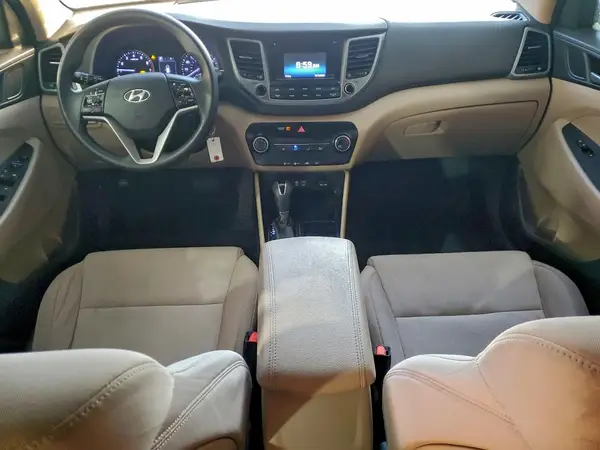 KM8J3CA4XHU394346 2017 HYUNDAI TUCSON - Image 8