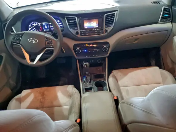 KM8J3CA4XHU396517 2017 HYUNDAI TUCSON - Image 8