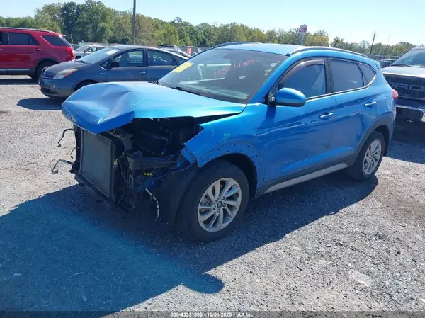 KM8J3CA4XHU397649 2017 HYUNDAI TUCSON - Image 2