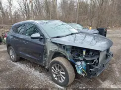 KM8J3CA4XHU409413 2017 HYUNDAI TUCSON