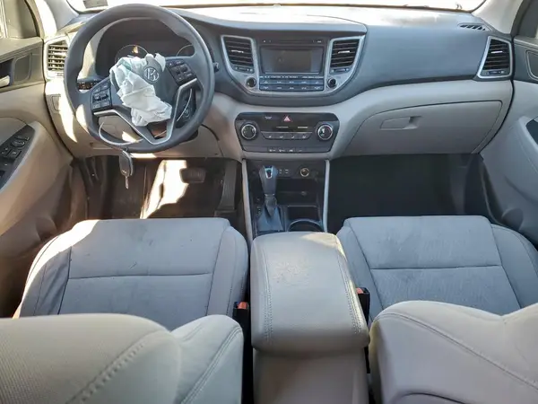 KM8J3CA4XHU424123 2017 HYUNDAI TUCSON - Image 8